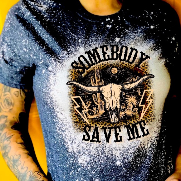 Somebody save me bleached tee - Picture 1 of 1